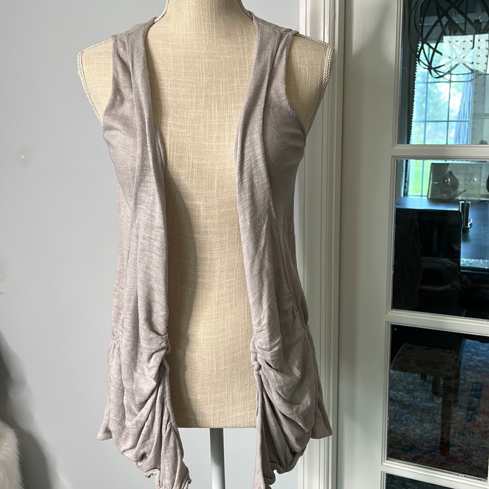 ANTHROPOLOGIE (Sparrow) grey knit vest, S
